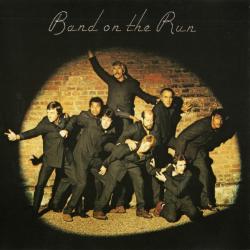 PAUL MCCARTNEY AND WINGS BAND ON THE RUN Фирменный CD PAUL MCCARTNEY AND WINGS BAND ON THE RUN Фирменный CD